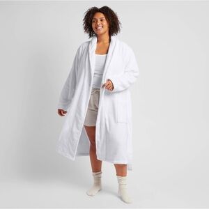 Parachute Classic Turkish Bath Robe in White, Large